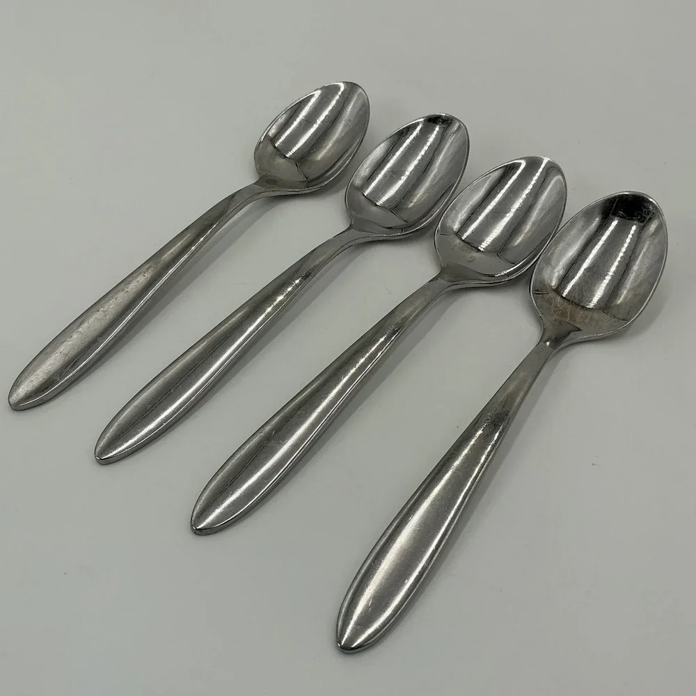 Oneida Mooncrest? 18/0 Stainless Steel Teaspoons Set of 4 Silver Flatware 6.5